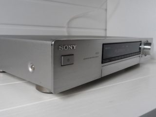 Sony FM-AM Tuner ST-SB920