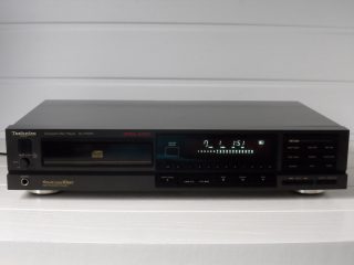 TECHNICS SL-P222A CD Player