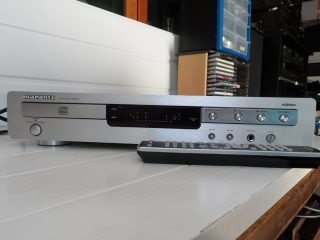 MARANTZ CD6002 CD/MP3 Player + Remote - silver