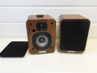 RUARK AUDIO MR1 Active Bluetooth Speakers - Rich Walnut veneer