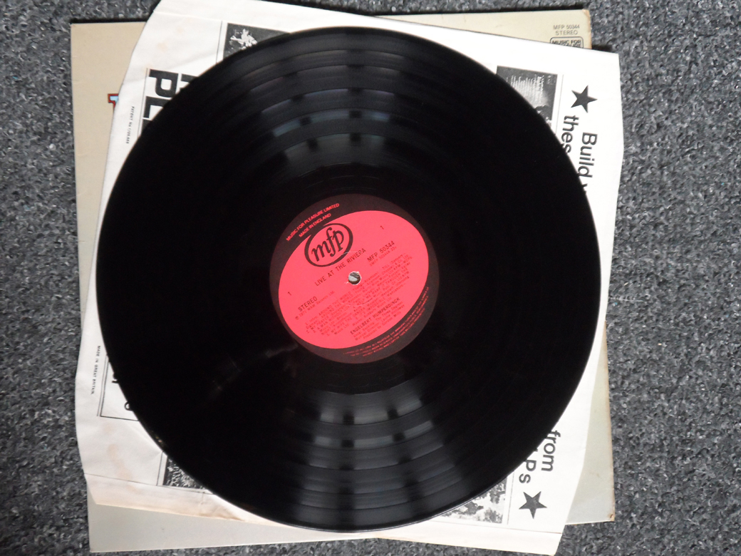 ENGELBERT HUMPERDINCK - Live At The Riviera - Image 2