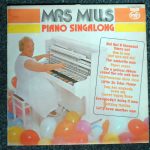MRS MILLS - Piano Singalong