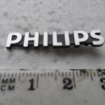 PHILIPS Separates Plastic Badge Logo – Spares