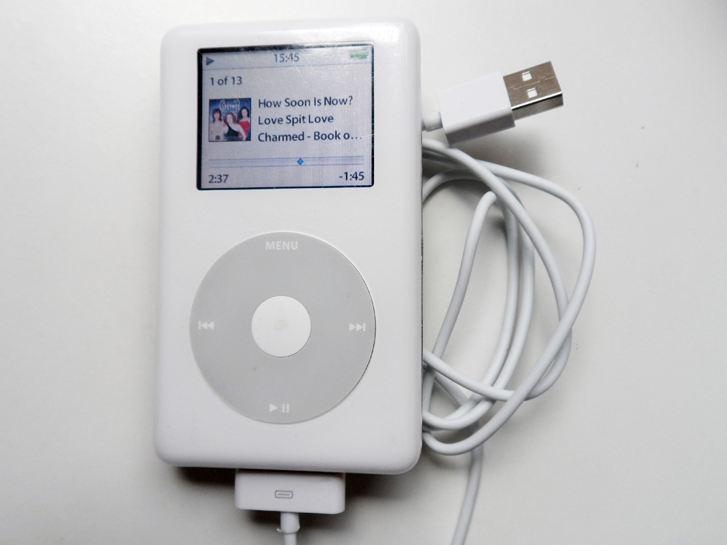 Apple iPod classic 4th Generation White 20GB - new battery fitted