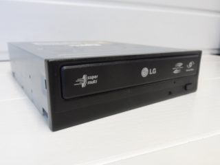LG Super Multi Drive GSA-H55L DVD-RW CD-RW IDE