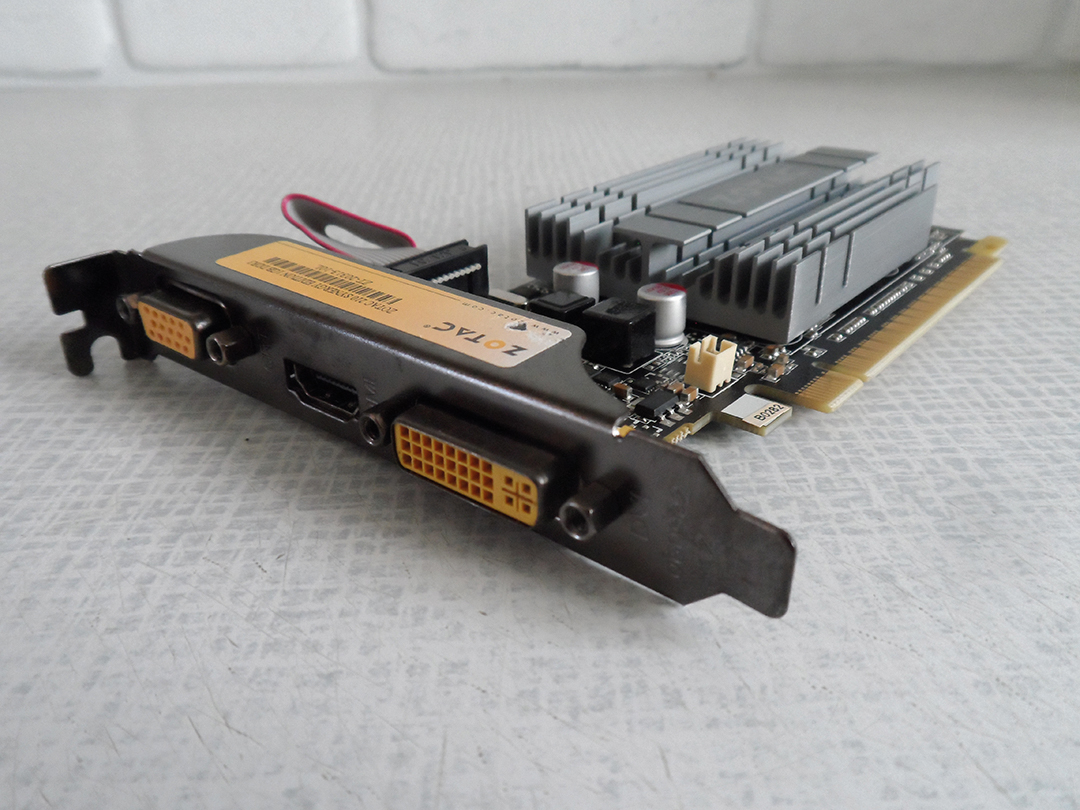 1GB NVIDIA GeForce 210 (ZOTAC International) graphics card