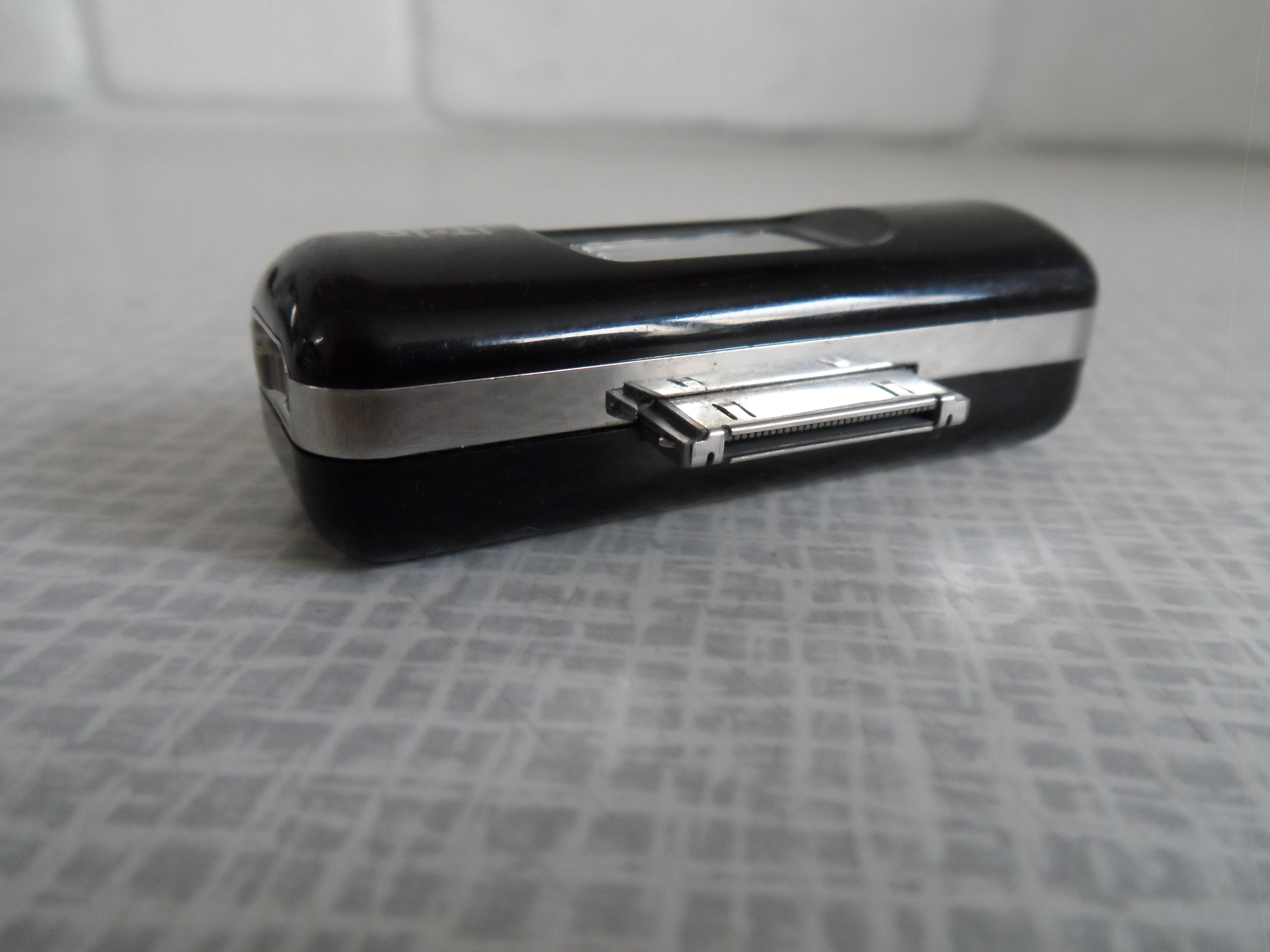 Apple iPod 3rd Generation Griffin iTrip Black PAV4026 not tested - Image 2