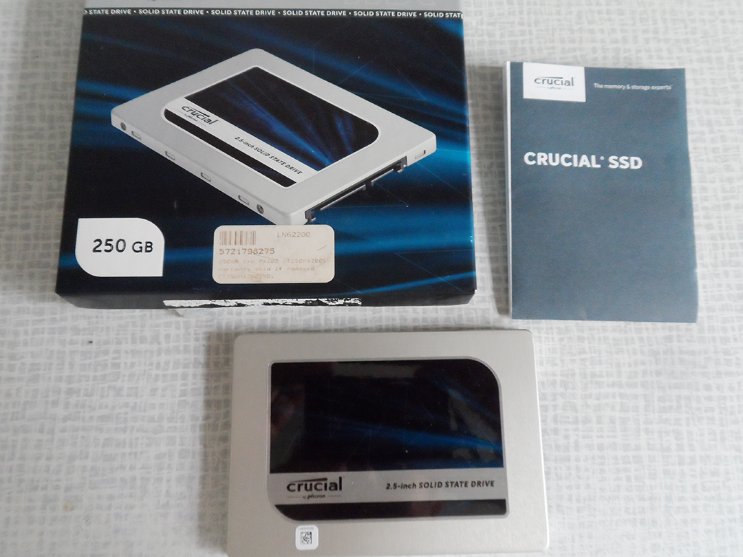 Crucial 2.5 Inch MX200 SATA SSD 250GB CT250MX200SSD1