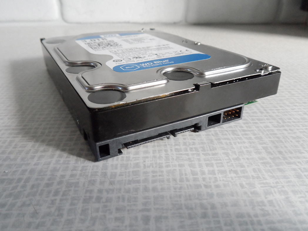 Western Digital WD30EZRZ Blue 3TB SATA III 3.5" Internal Hard Disk Drive 64MB Cache - Image 4