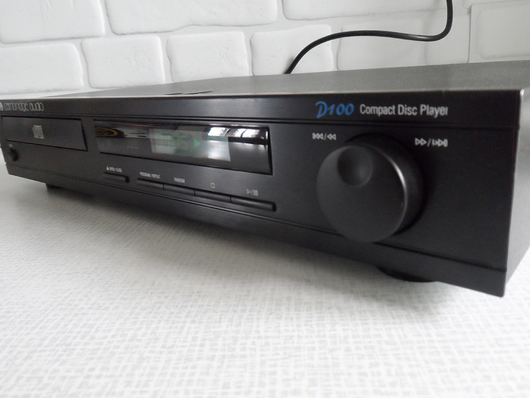 Cambridge Audio D100 CD Player - Image 4