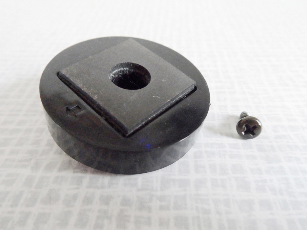 Genuine Sherwood replacement rear feet - spares P/N 6035101510 - Image 2