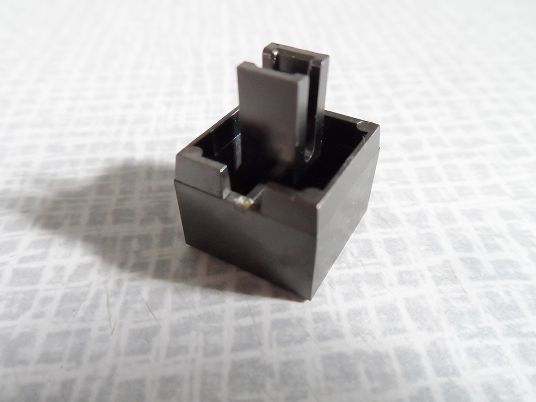 Genuine Technics power on/off square push button | p/n SBC666 - Image 2